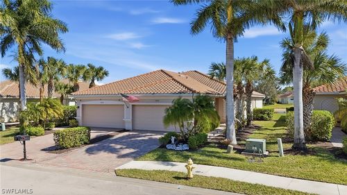14536 Grapevine Dr, NAPLES, FL, 34114-8672 | Card Image