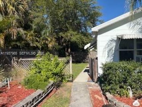2-429 49th St, West Palm Beach, FL, 33407-2821 | Card Image