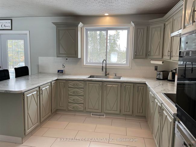 1022 Wings Rd, House other with 3 bedrooms, 3 bathrooms and 10 parking in Iroquois Falls ON | Image 5