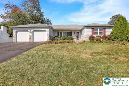 225 Faith Dr, BLANDON, PA, 19510-9767 | Card Image