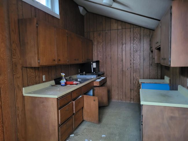 Upper Floor | Image 27