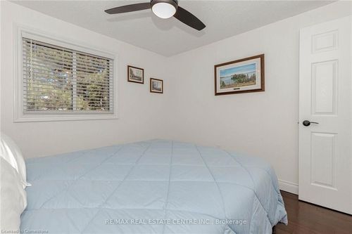 123-1526 Lancaster Dr, Oakville, ON, L6H2Z2 | Card Image