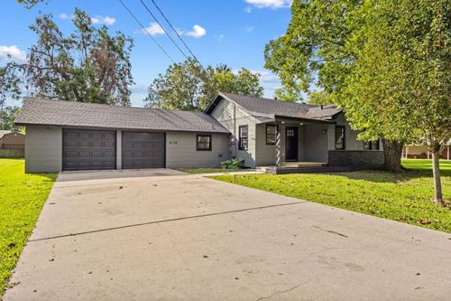 6132 Jackson St, Groves, TX, 77619-4810 | Card Image