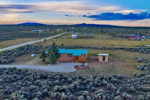 13 Colorado Rd, Tres Piedras, NM, 87577-8035 | Card Image