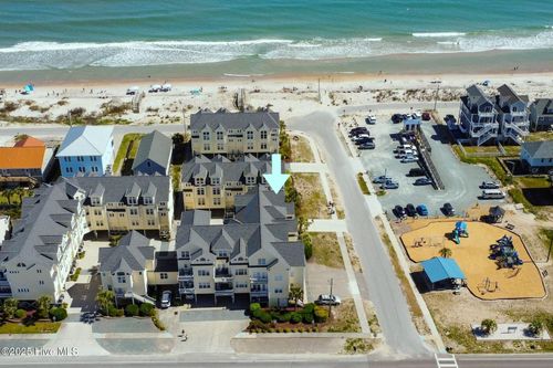 215 Summer Winds Pl, Surf City, NC, 28445-9431 | Card Image