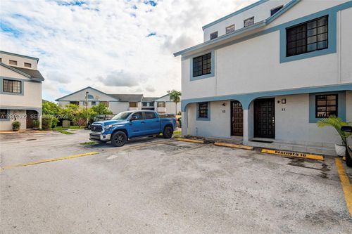 11-47-12025 Sw 18th St, Miami, FL, 33175-8720 | Card Image