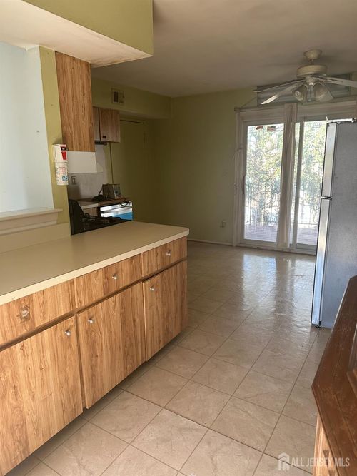 apt-8b-30 Judson St, Edison, NJ, 08837-2433 | Card Image