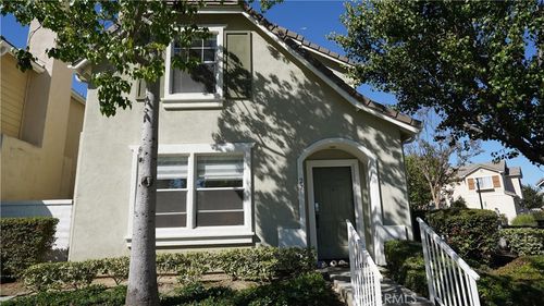 27 Windward Way, Buena Park, CA, 90621-1683 | Card Image