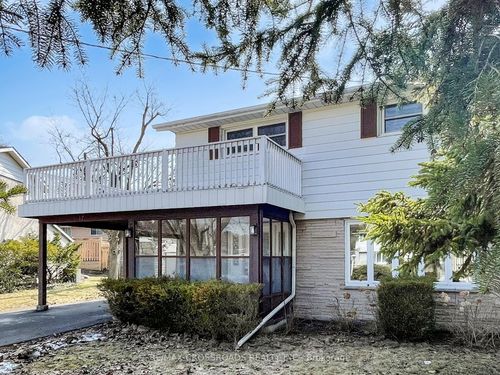 17 Ferbane Pl, North York, ON, M2J1Y7 | Card Image