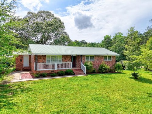 440 Cooley Bridge Rd, Pelzer, SC, 29669-9252 | Card Image