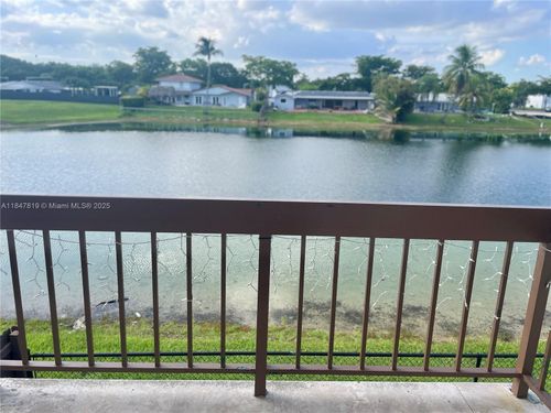apt-b202-8301 Sw 142nd Ave, Miami, FL, 33183-4067 | Card Image