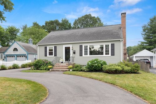 58 Lakeshore Ave, Beverly, MA, 01915-1961 | Card Image