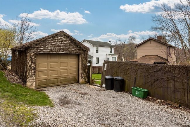 118 Ford St, House other with 2 bedrooms, 1 bathrooms and 1 parking in Tarentum PA | Image 24