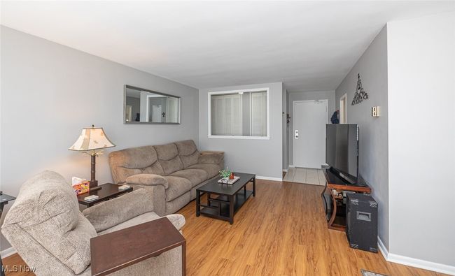 APT-1609 - 12520 Edgewater Dr, Condo with 1 bedrooms, 1 bathrooms and null parking in Lakewood OH | Image 5