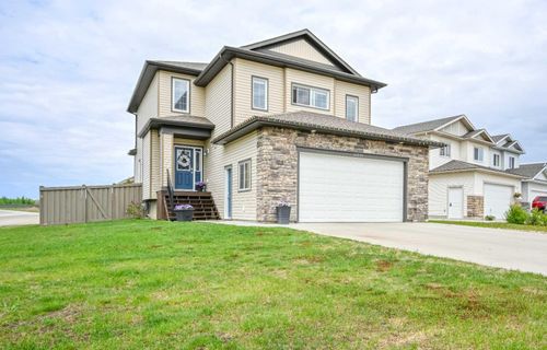 11334 62 Ave, Grande Prairie, AB, T8W0L3 | Card Image