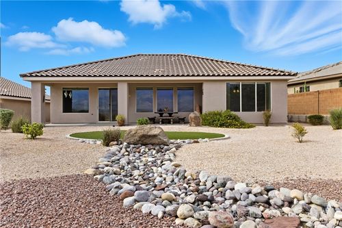 1390 Vista Del Ciudad Dr, Mesquite, NV, 89027-2203 | Card Image