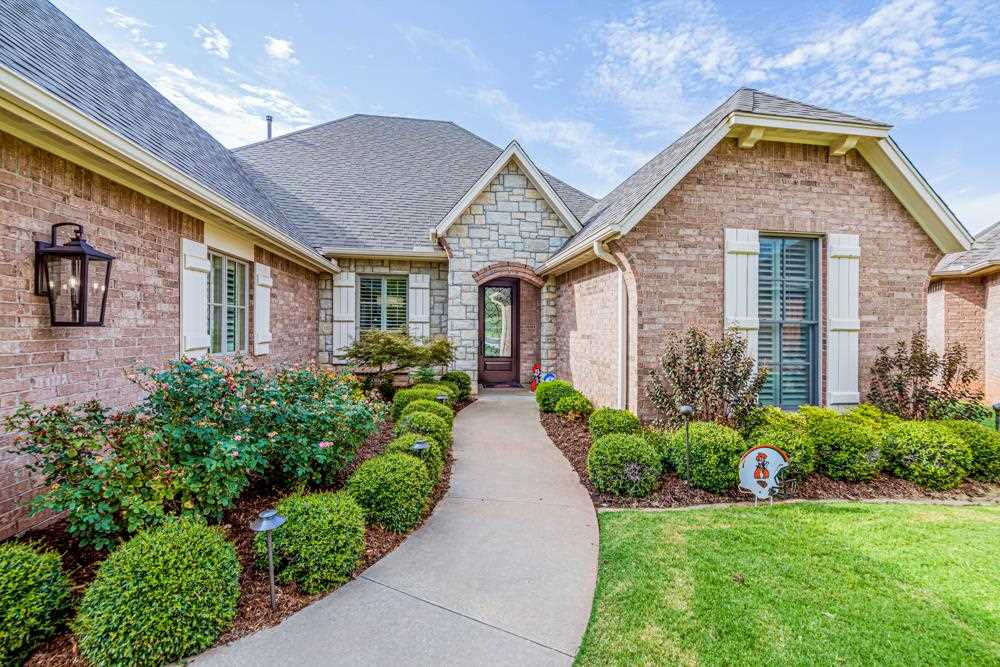 Charleston Ct, Stillwater, OK 74074