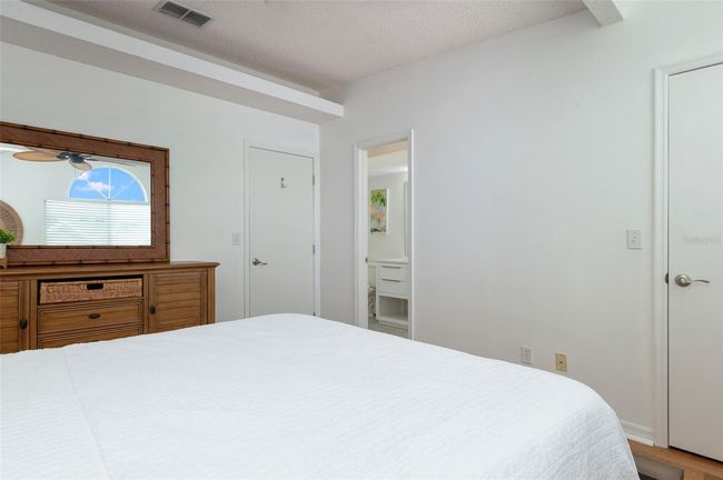 623 Garland Cir, Townhouse with 3 bedrooms, 2 bathrooms and null parking in INDIAN ROCKS BEACH FL | Image 25