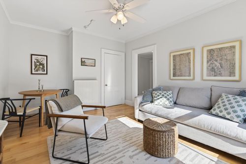 4-138 Pine St, Portland, ME, 04102-3543 | Card Image