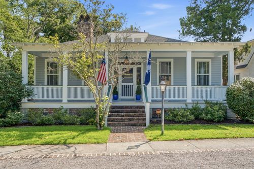 328 Bennett Street, Mount Pleasant, SC, 29464 | Card Image