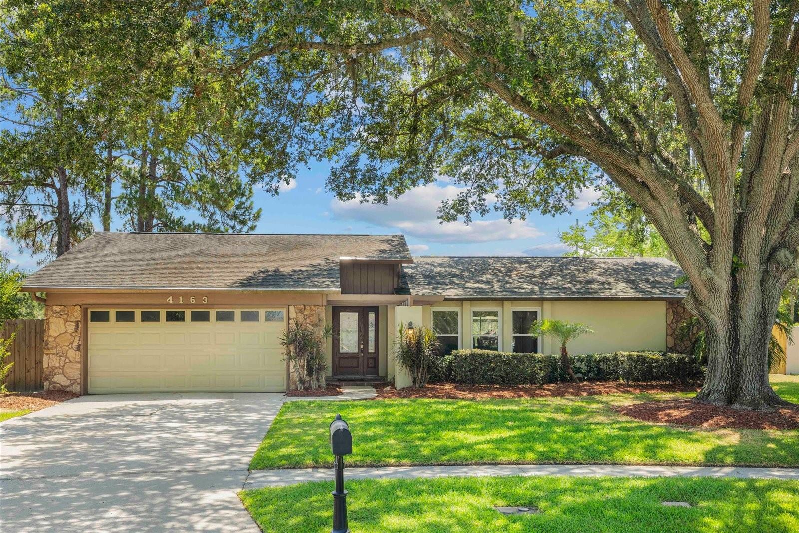 Rolling Springs Dr, Tampa, FL 33624