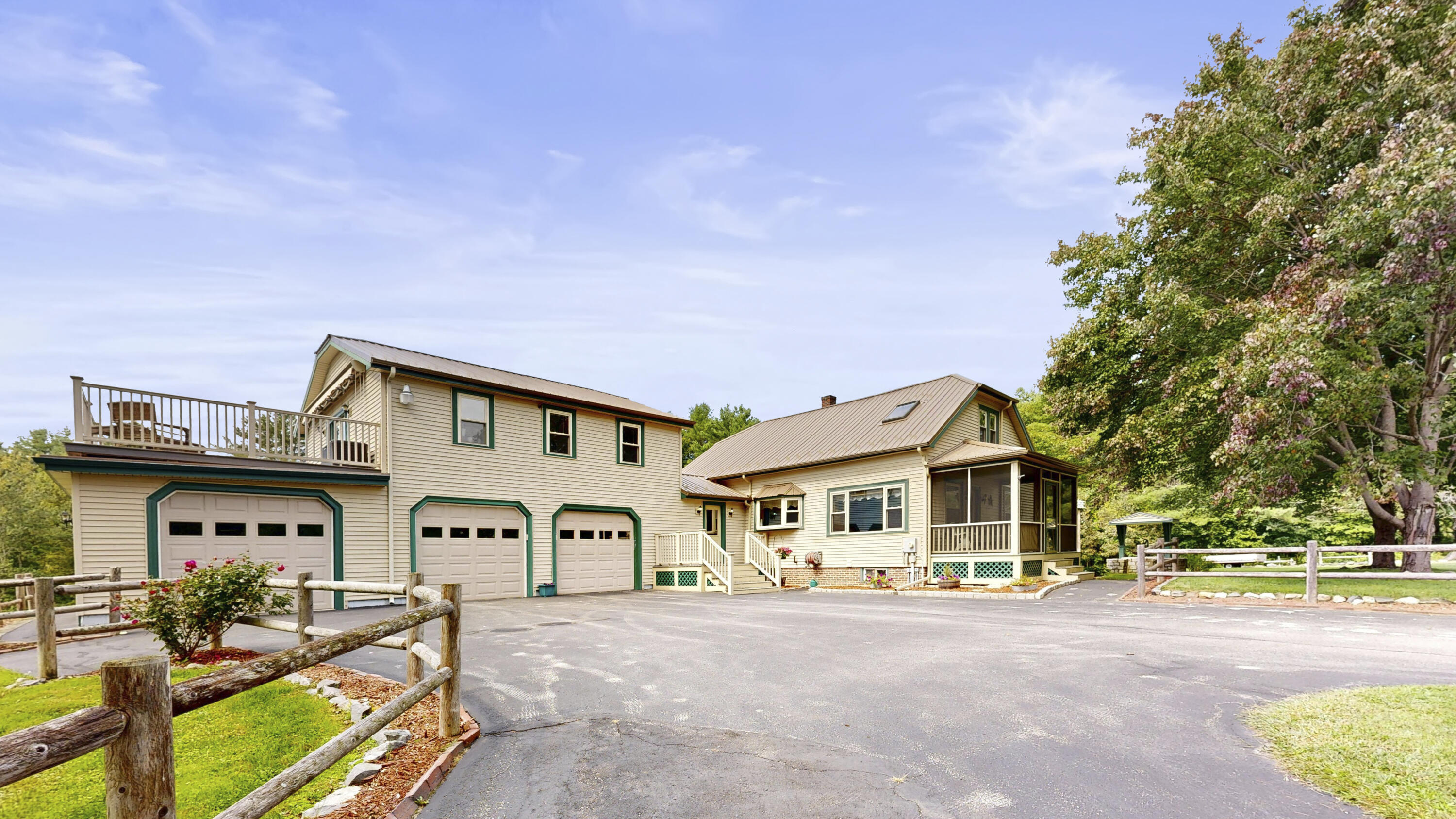 Lane Rd, Auburn, ME 04210