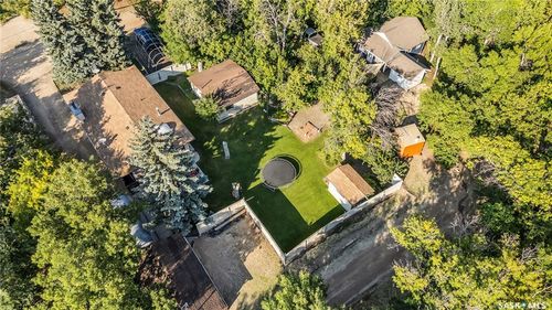 471 Green Ave, Regina Beach, SK, S0G4C0 | Card Image