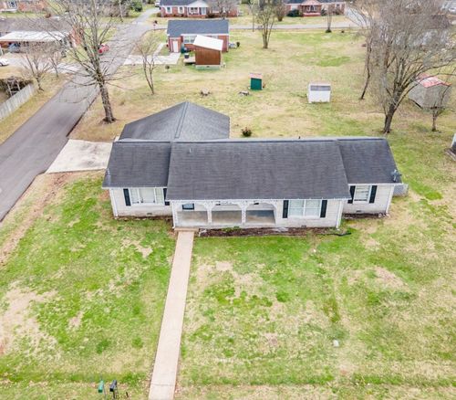 803 Nichols St, Pulaski, TN, 38478-4671 | Card Image
