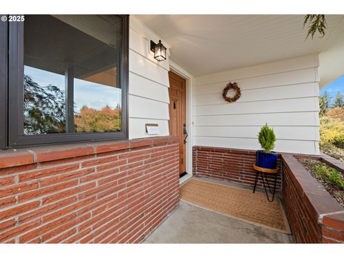 7929 Sw 4th Ave, Portland, OR, 97219-4617 | Card Image