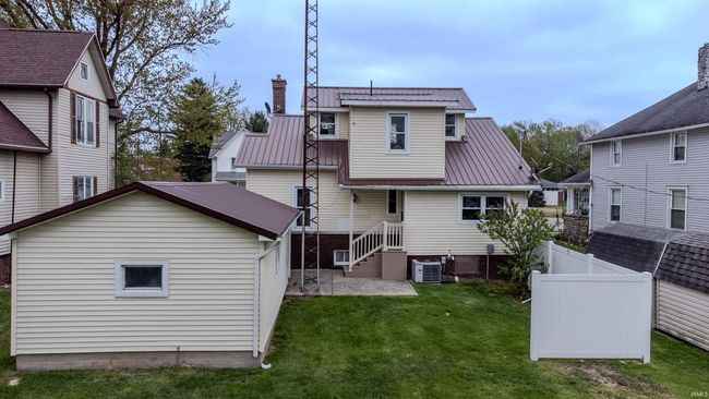306 S Main St, House other with 3 bedrooms, 2 bathrooms and null parking in Topeka IN | Image 4