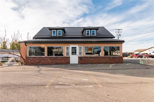 500 N Pike Rd, Sarver, PA, 16055-8636 | Card Image
