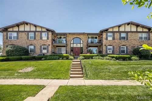d-11816 Cresta Verde Dr, Saint Louis, MO, 63146-4751 | Card Image
