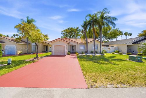 6136 Nw 181st Terrace Cir W, Hialeah, FL, 33015-5625 | Card Image