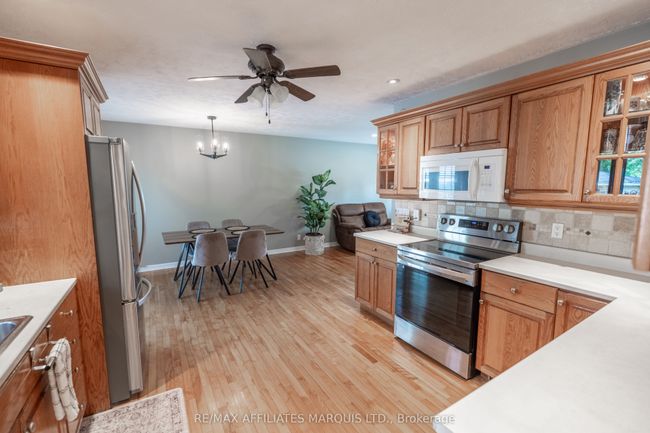 412 Leitch Dr, House other with 3 bedrooms, 2 bathrooms and 5 parking in Cornwall ON | Image 11