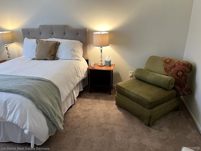 906 Neff Rd, House other with 2 bedrooms, 1 bathrooms and null parking in Grosse Pointe MI | Image 5