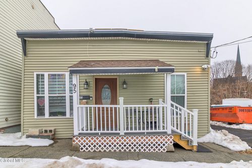 95 Johnston Ave, Cohoes, NY, 12047-2414 | Card Image