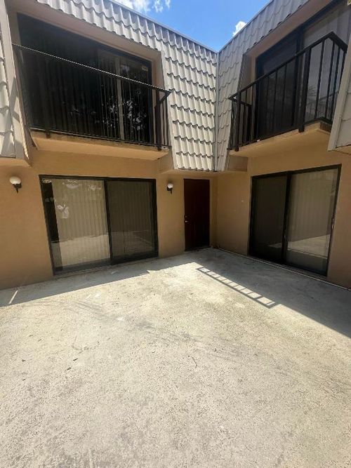 5834 58th Way, West Palm Beach, FL, 33409-7147 | Card Image