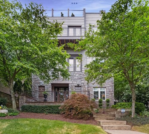 301 32nd Ave S, Nashville, TN, 37212-3207 | Card Image
