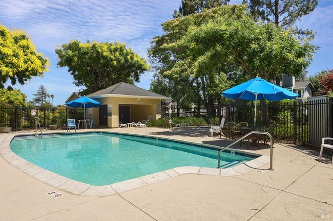 APT-129 - 2915 N Texas St, Condo with 2 bedrooms, 1 bathrooms and 1 parking in Fairfield CA | Image 5