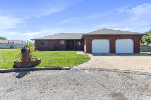 1603 Davis Circle, Mountain Grove, MO, 65711 | Card Image