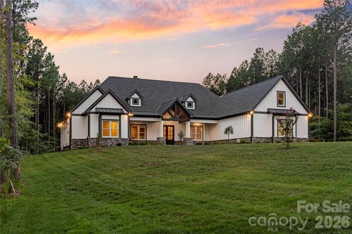 154 Emerald Creek Dr, Troutman, NC, 28166-7691 | Card Image