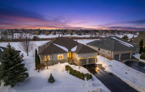 216 Southcrest Dr, Seagrave, ON, L0C1G0 | Card Image