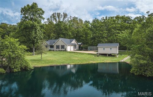 21212 Oak Trl, Warrenton, MO, 63383-3022 | Card Image