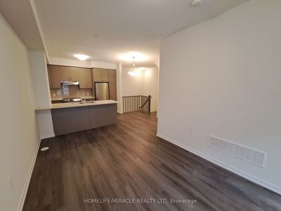 TH537 - 100 Honeycrisp Cres, Condo with 2 bedrooms, 3 bathrooms and 1 parking in Concord ON | Image 3