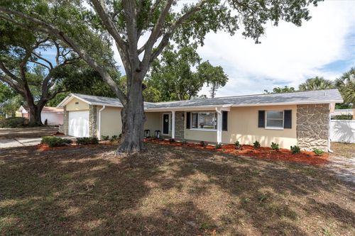 6860 14th Way S, ST PETERSBURG, FL, 33705-6020 | Card Image