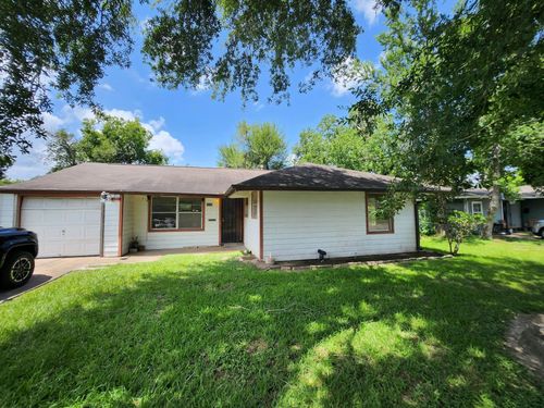 5535 Flamingo Dr, Houston, TX, 77033-3112 | Card Image