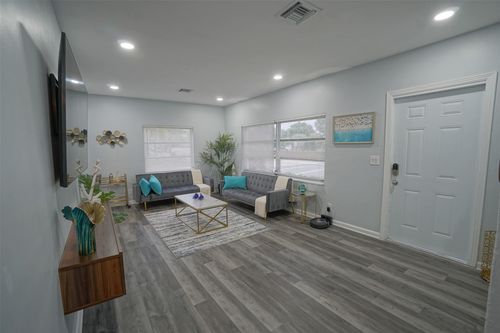 1102 Sunset Rd, West Palm Beach, FL, 33401-7548 | Card Image
