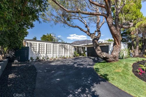 6849 Northford Dr, Tujunga, CA, 91042-3230 | Card Image