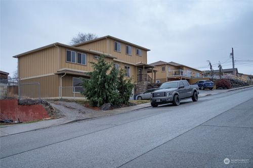 1201 Monitor Avenue, Wenatchee, WA, 98801 | Card Image