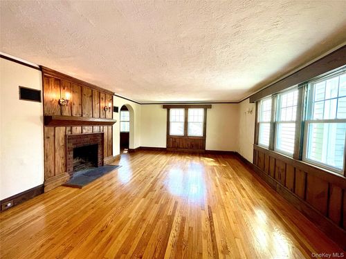 1-4356 4356 Albany Post Road, Hyde Park, NY, 12538 | Card Image